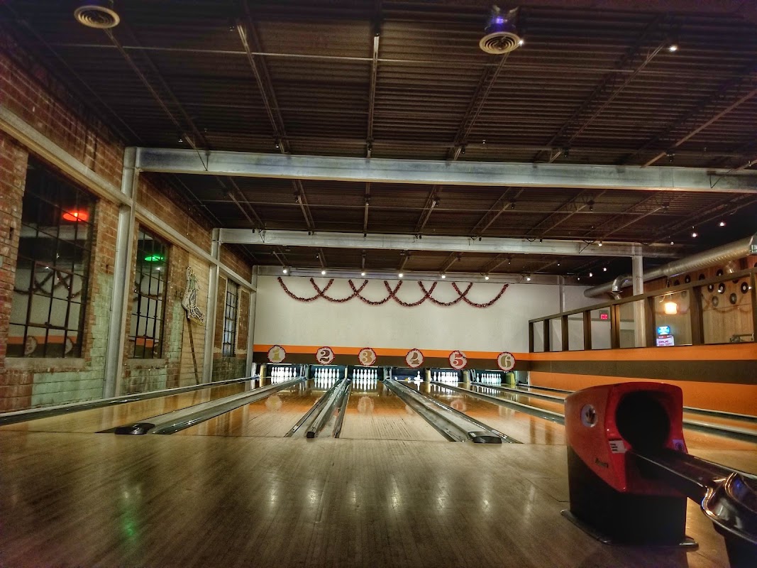 Dust Bowl Lanes & Lounge