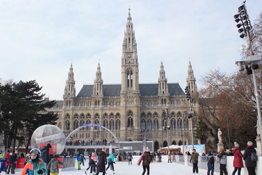 A Christmas markets weekend in Vienna
