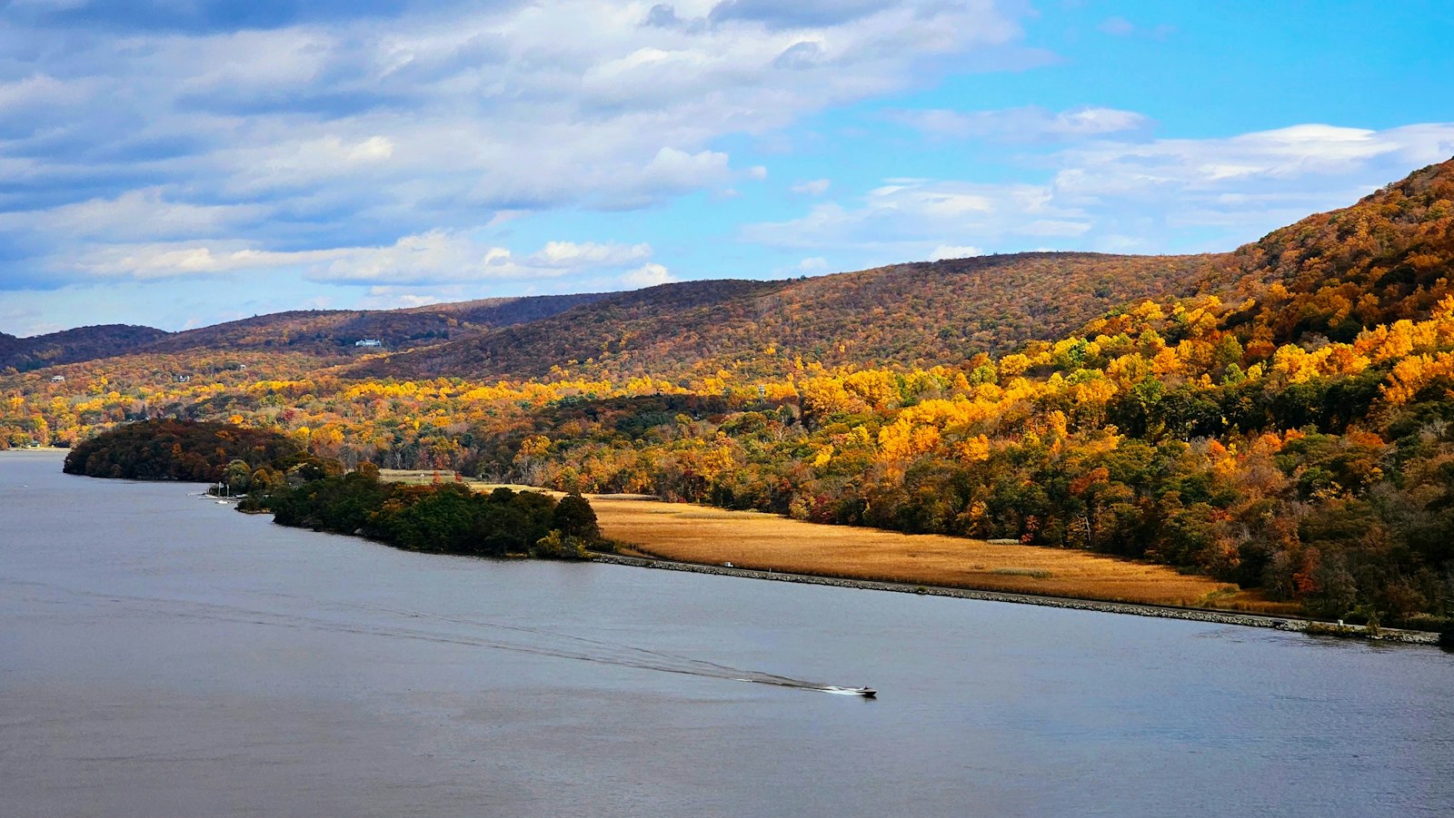 A Hudson Valley fall foliage road trip