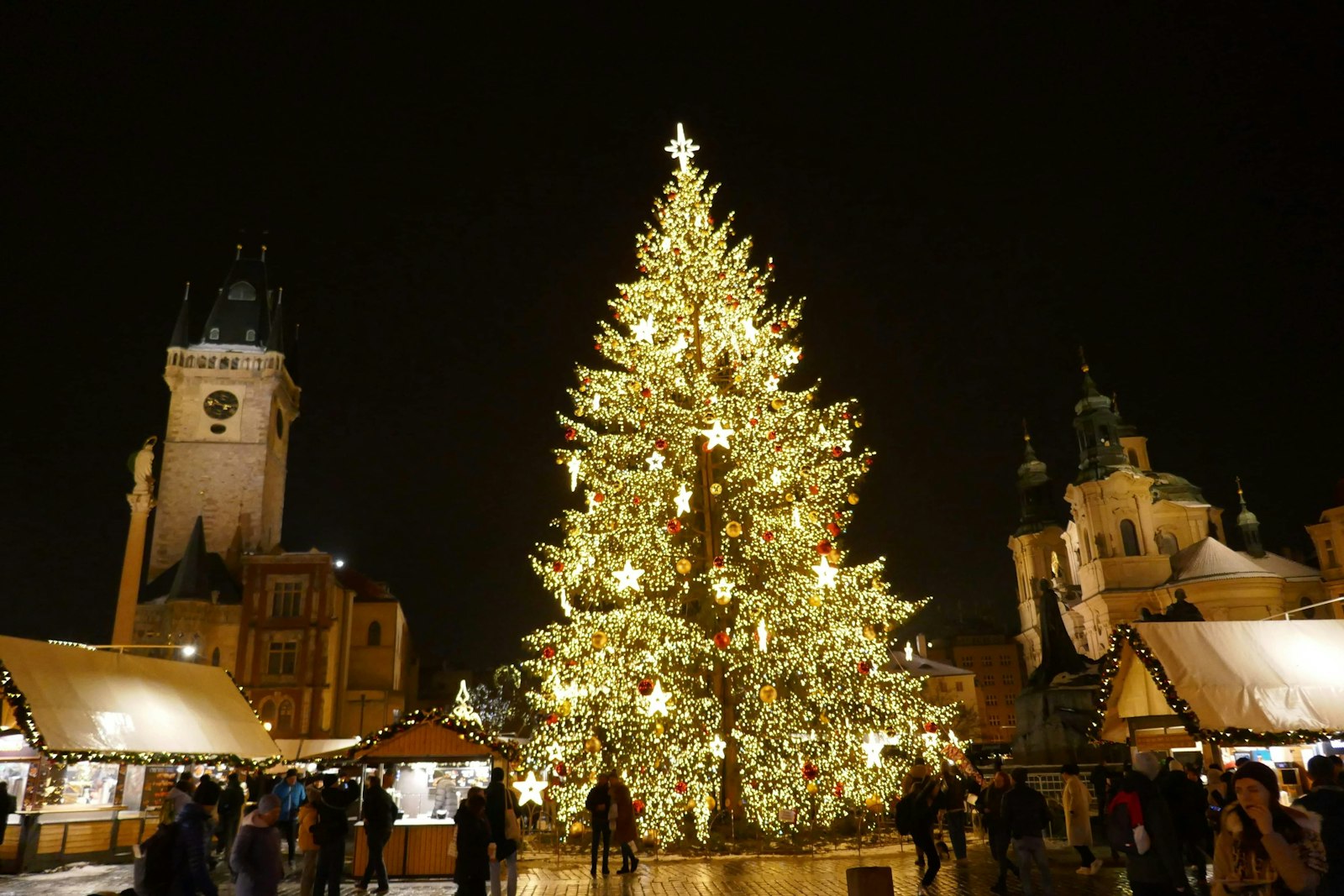 A Christmas markets weekend in Prague