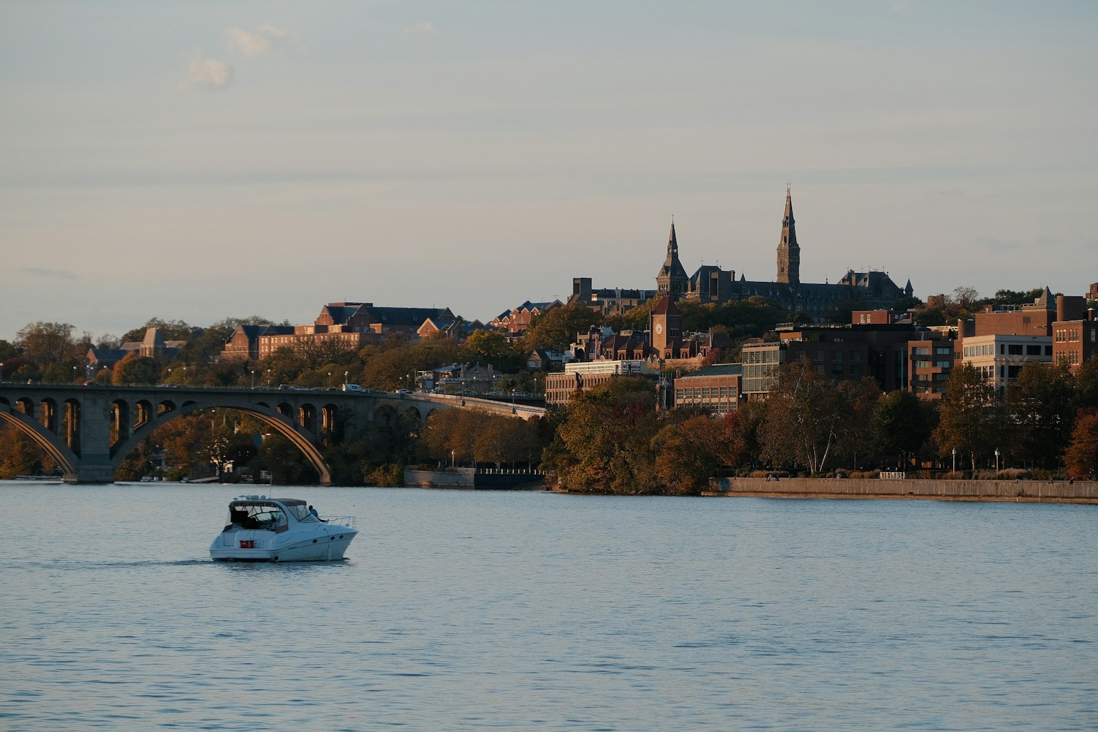 A fall weekend in Washington, DC for couples